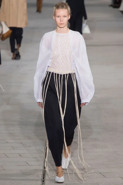 Look 56